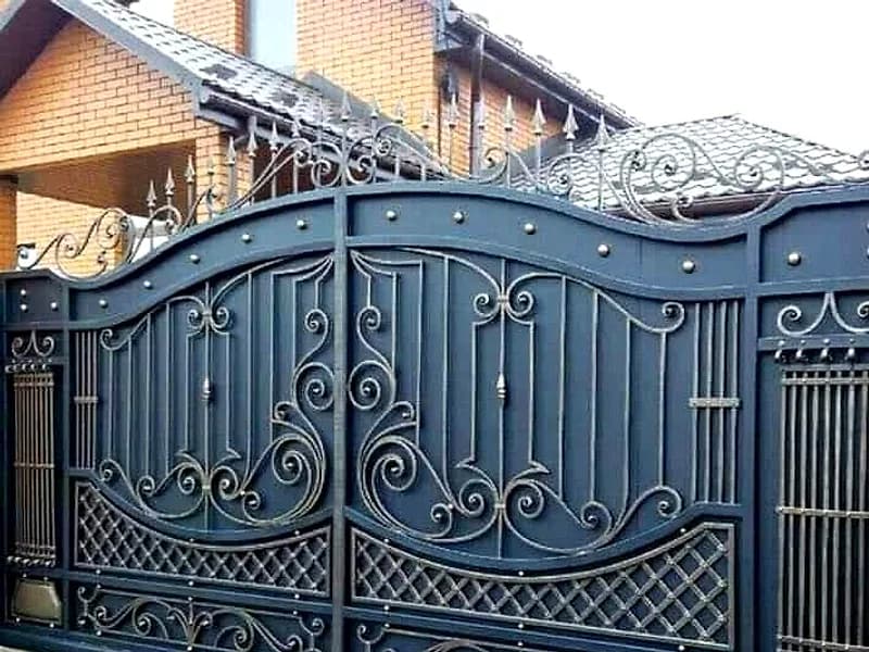 Gates by Fabrication Legend, Uganda, project 3